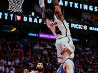 FB体育注册网址-关于火力全开！美国队篮板球统治对手稳定胜出的信息