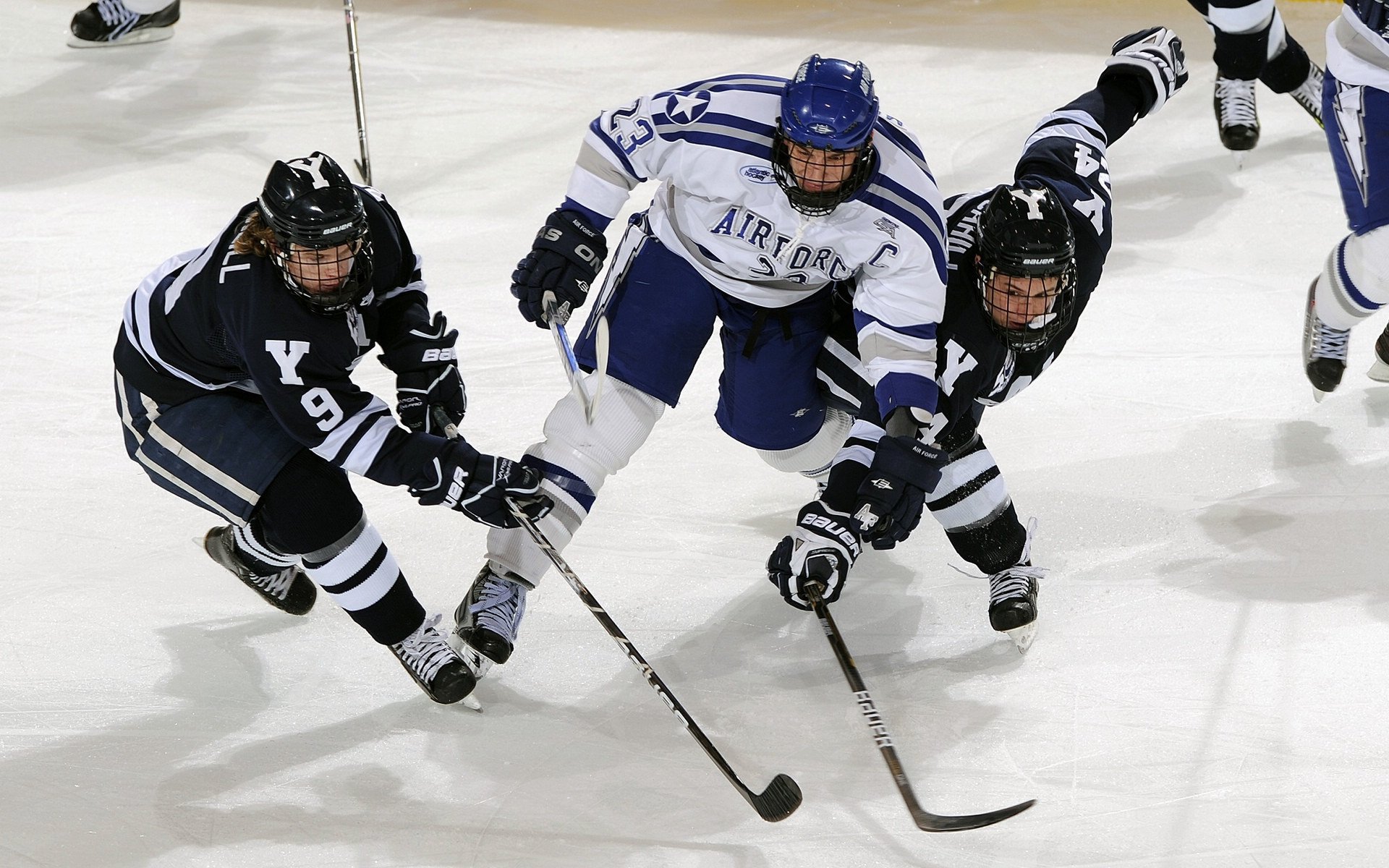 东决关键战之夜,哈弗茨状态火热,一球定乾坤