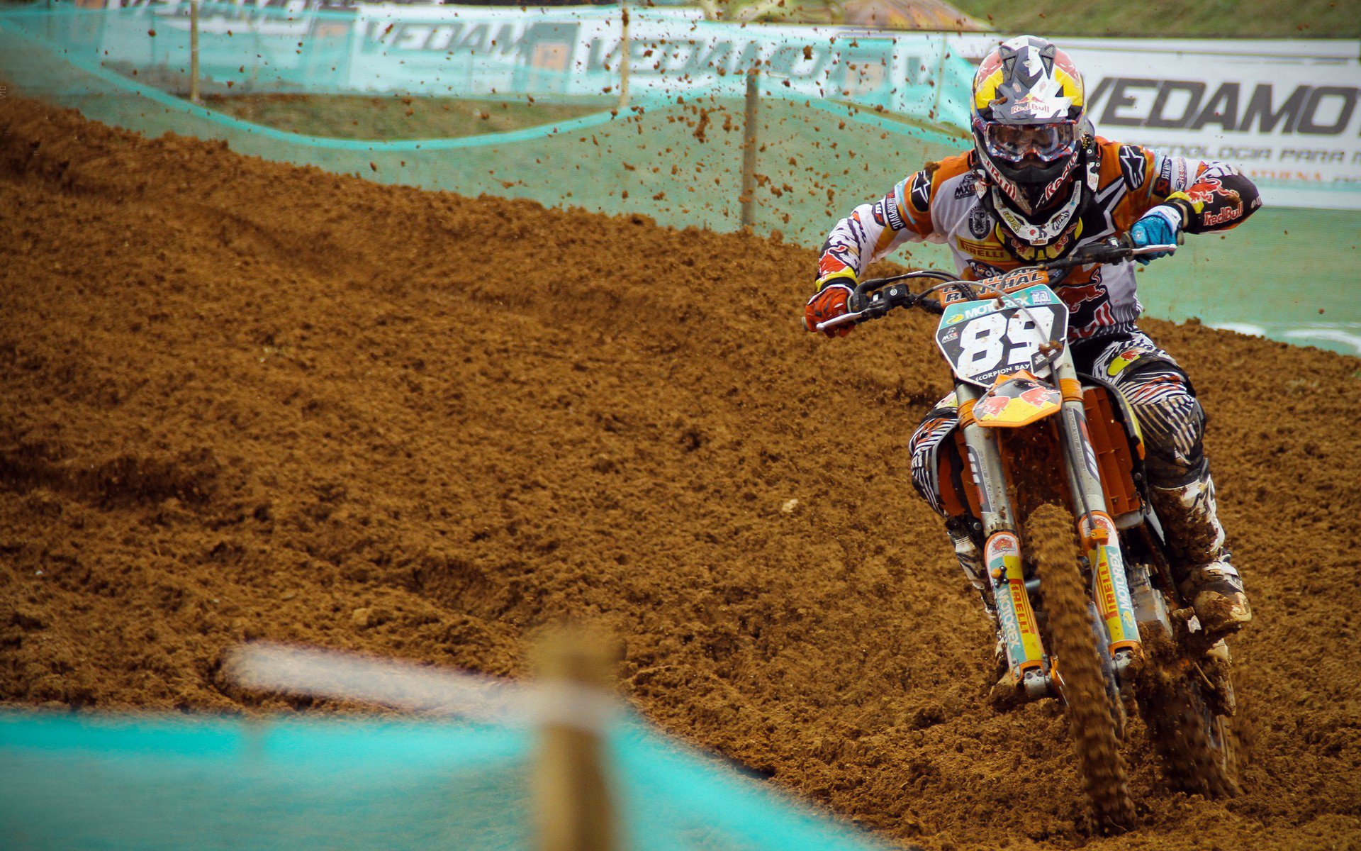 东决关键战之夜，霍勒迪状态火热，雄鹿的定海神针与绿军的隐形利刃