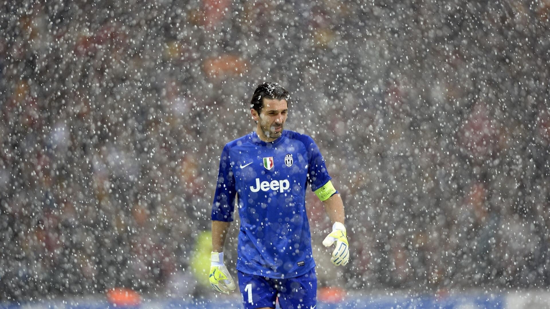 绝境之巅,莱万抢七夜的无声爆发