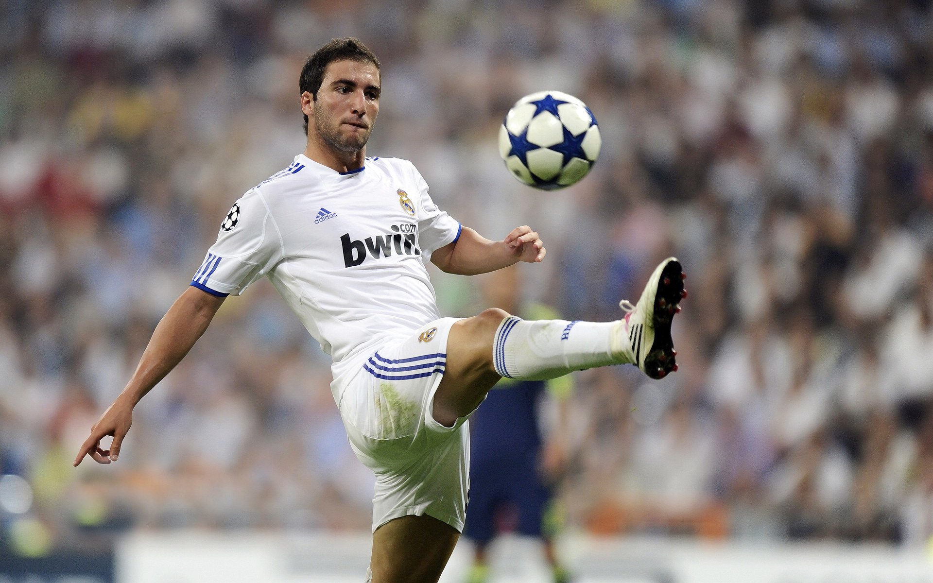 本泽马一剑封喉，南非战术如何打穿阿森纳防线？